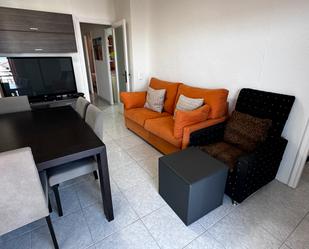 Sala d'estar de Apartament de lloguer en Cambrils amb Aire condicionat i Terrassa