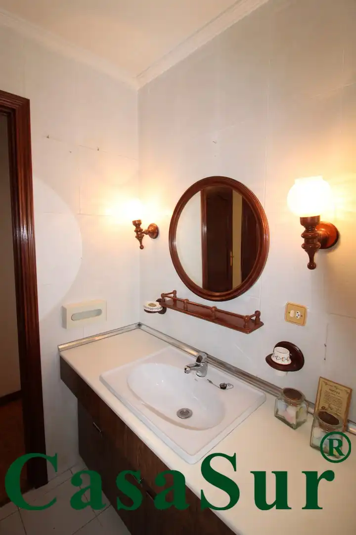 Bathroom of Flat for sale in Valladolid  with Terrace and Storage room