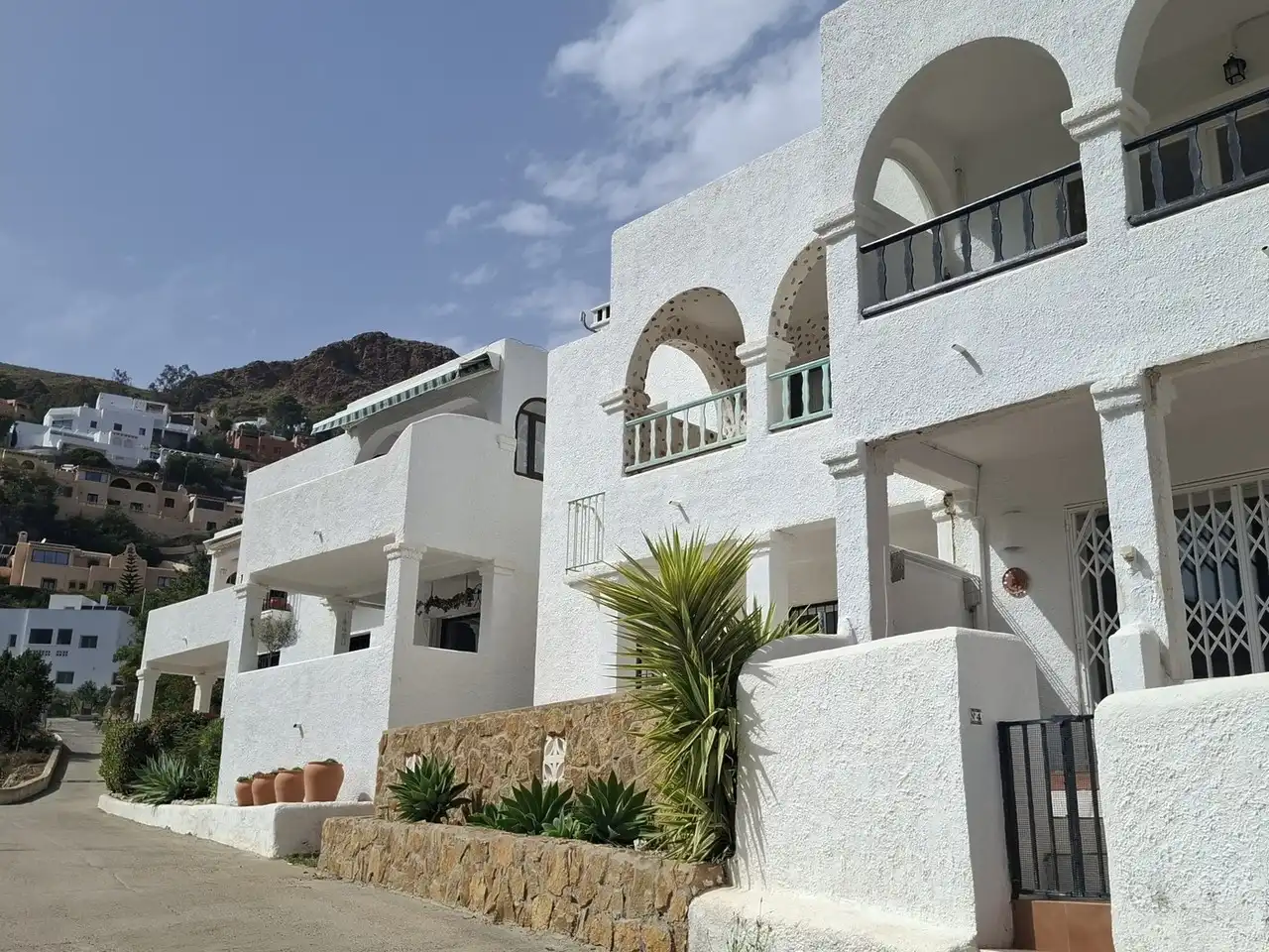 Vista exterior de Apartament en venda en Mojácar amb Aire condicionat, Terrassa i Piscina