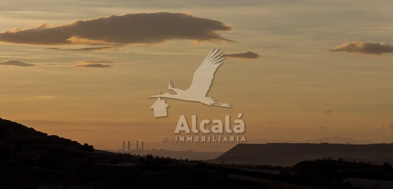 Vista exterior de Casa o xalet en venda en Villalbilla amb Aire condicionat, Calefacció i Jardí privat