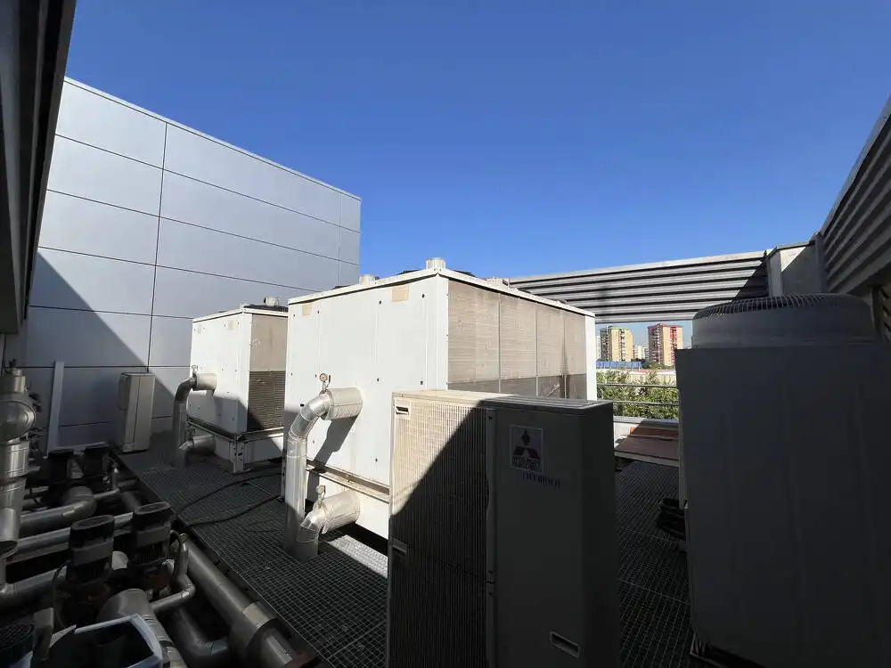 Industrial buildings for rent in Granvia LH