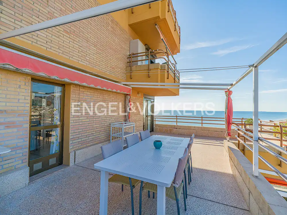 Flat with lift for sale in Avenida San Bartolome Tir 53, imagen 2