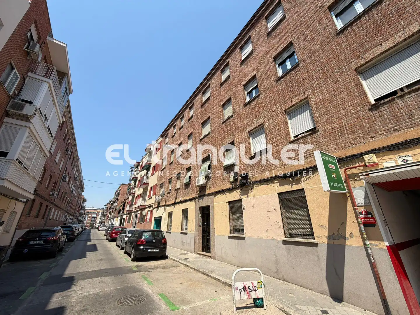Exterior view of Flat for rent in Madrid  with Washing machine