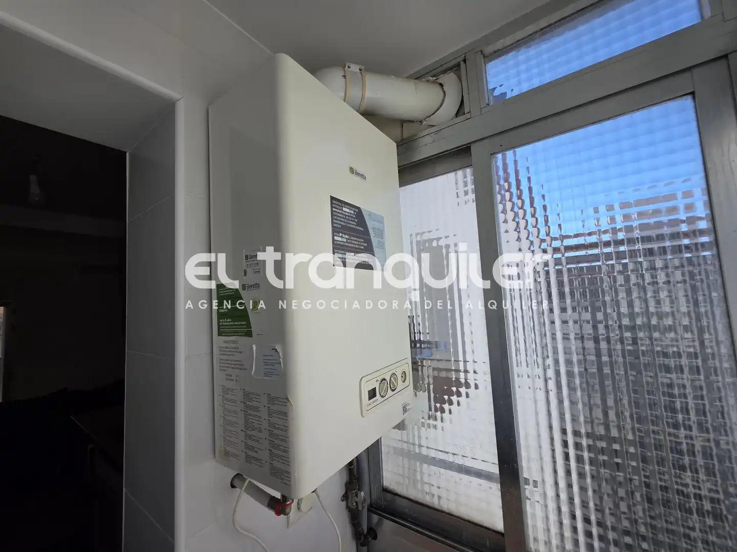 Flat for rent in Madrid  with Air Conditioner, Parquet flooring and Terrace
