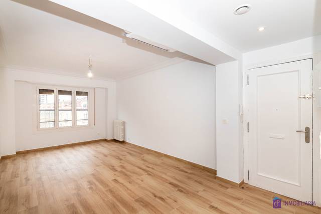 Piso en Alquiler en Calle de San Miguel en Paseo Independencia