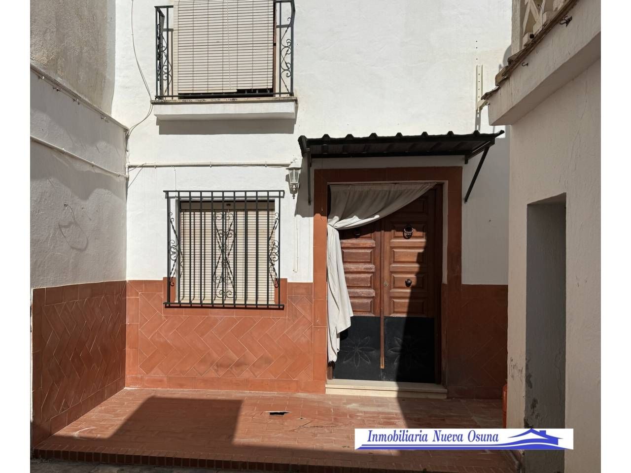 Vista exterior de Casa o xalet en venda en Osuna amb Aire condicionat, Jardí privat i Terrassa