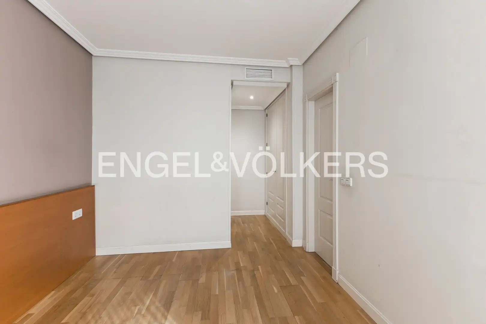 Piso en venta en Madrid con Aire acondicionado, Calefacción y Jardín privado