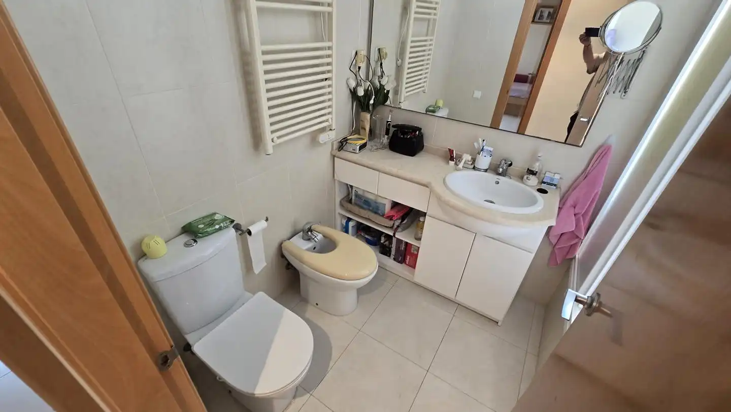 Baño de Apartamento de alquiler en Gandia con Terraza, Amueblado y Piscina comunitaria