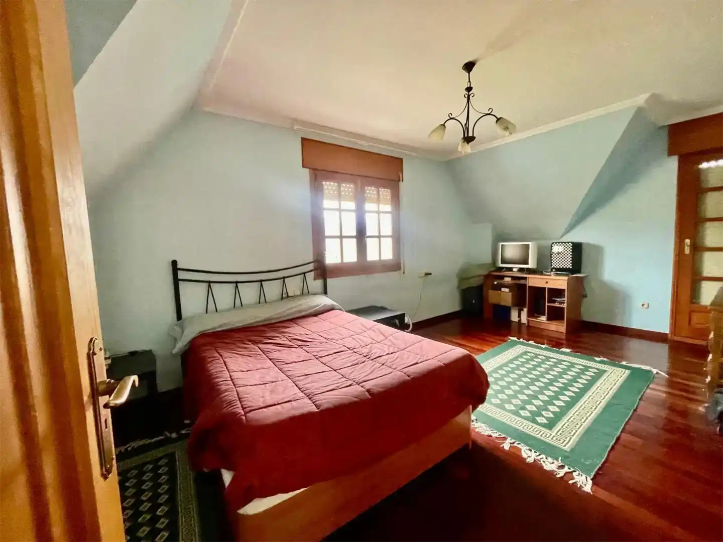 Dormitori de Casa o xalet en venda en Petín amb Jardí privat, Parquet i Traster