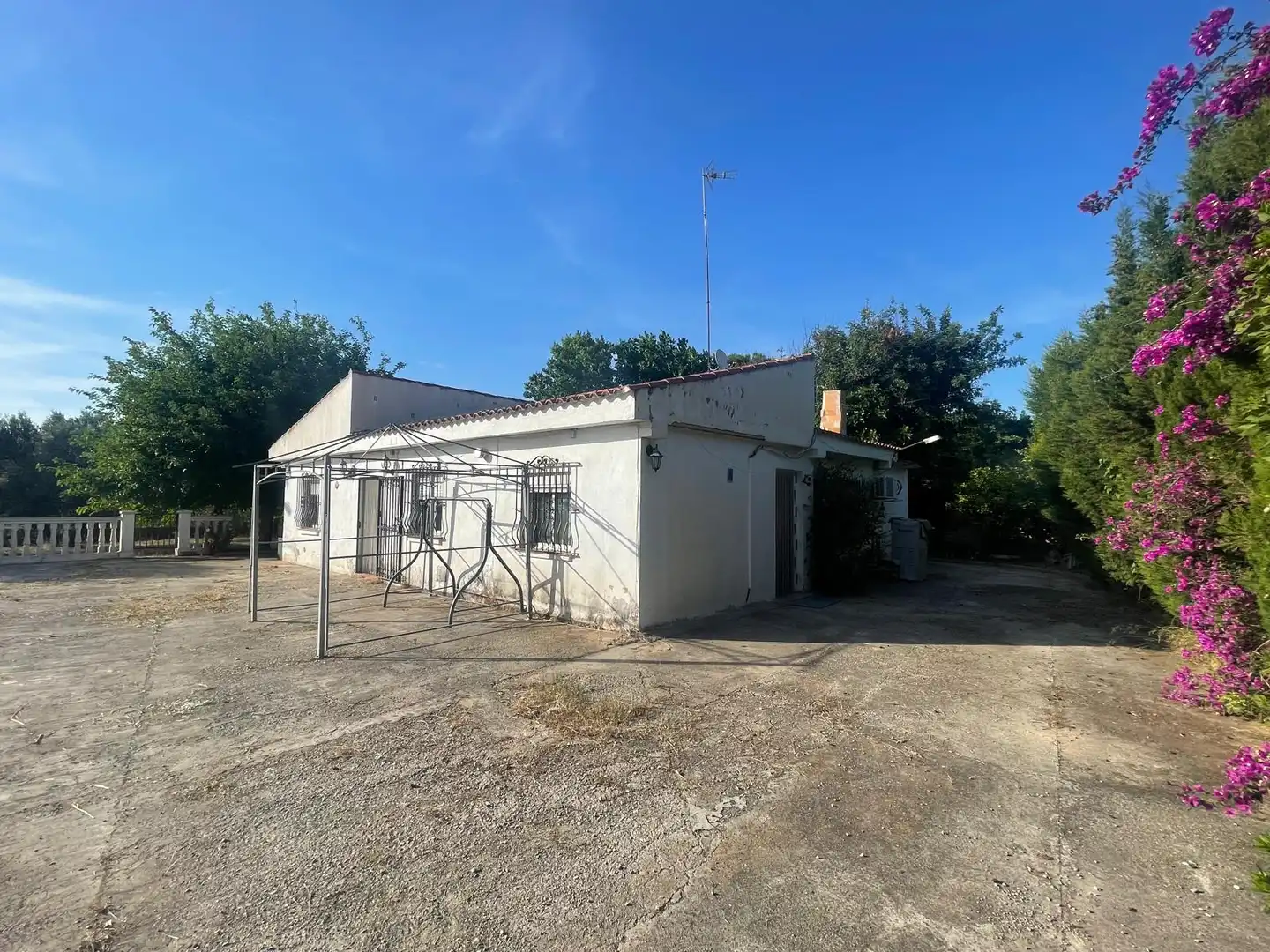 Vista exterior de Casa o chalet en venta en Pedralba con Jardín privado, Terraza y Piscina