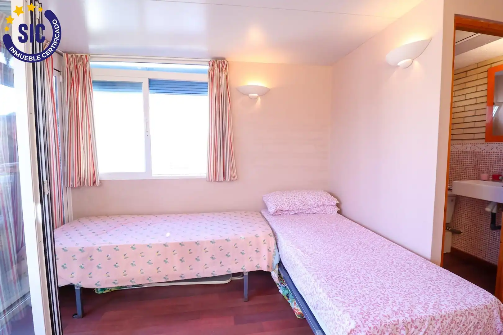 Dormitori de Apartament en venda en Oropesa del Mar / Orpesa amb Jardí privat, Terrassa i Moblat