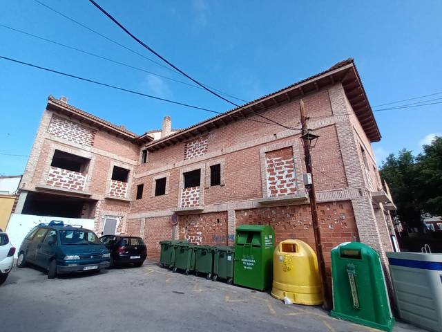 Edificio en Venta en CAÑITAS en Loeches