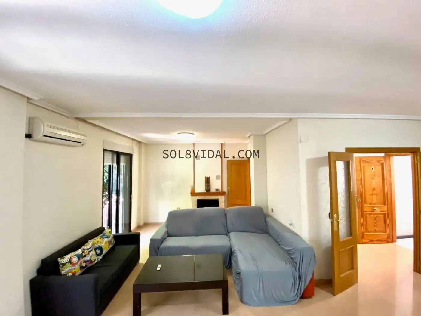 Wohnzimmer von Wohnung zur Miete in Orihuela mit Möbliert und Balkon
