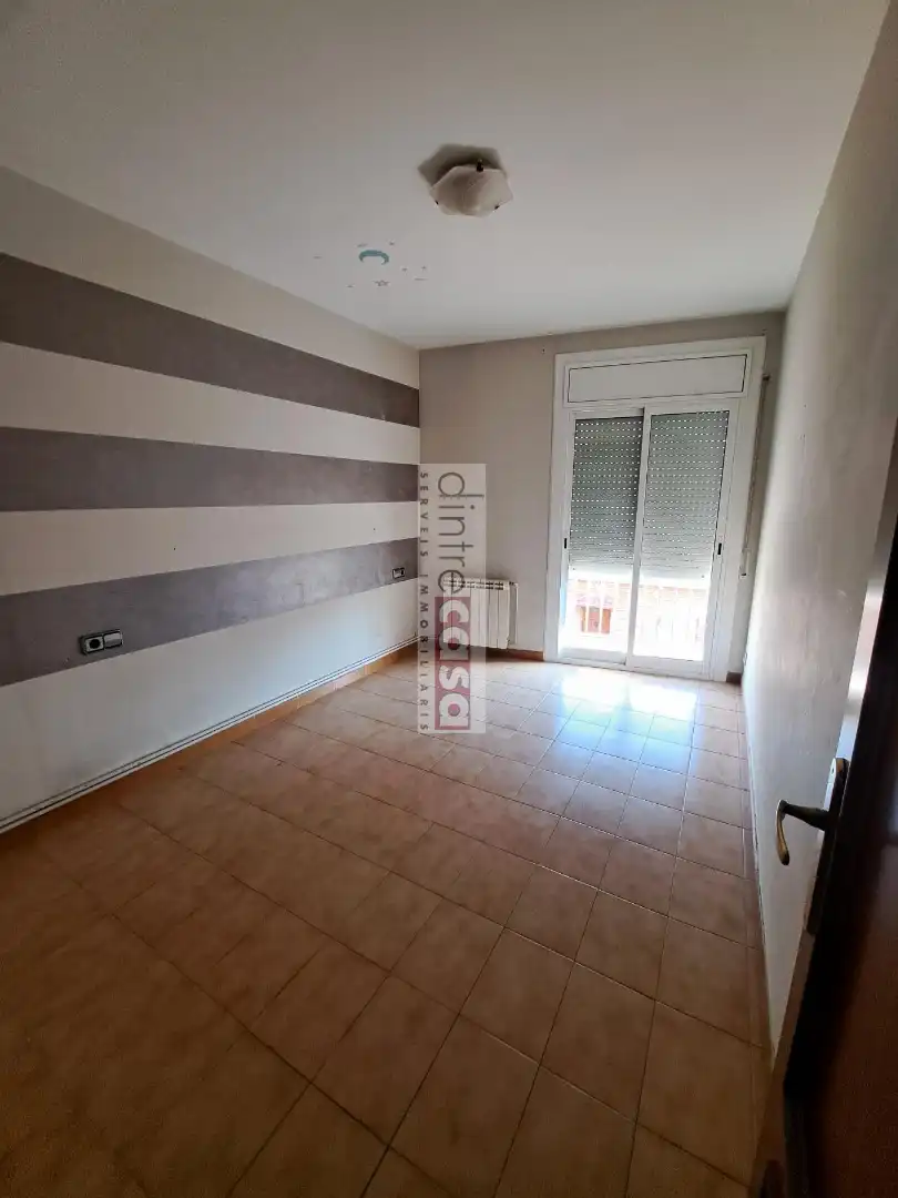 Schlafzimmer von Wohnung zum Verkauf in Tordera mit Klimaanlage, Heizung und Ofen