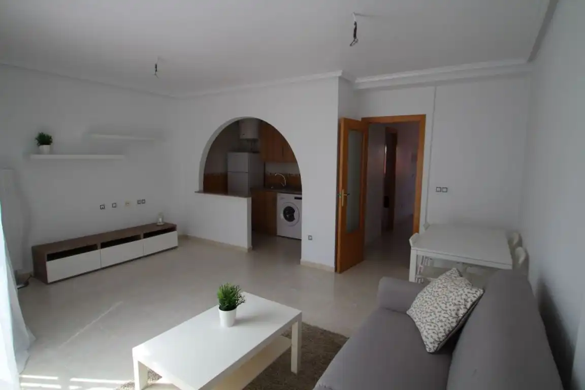 Sala de estar de Casa adosada en venta en Torrevieja con Calefacción, Jardín privado y Terraza