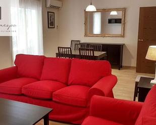 Living room of Flat to rent in  Granada Capital  with Heating