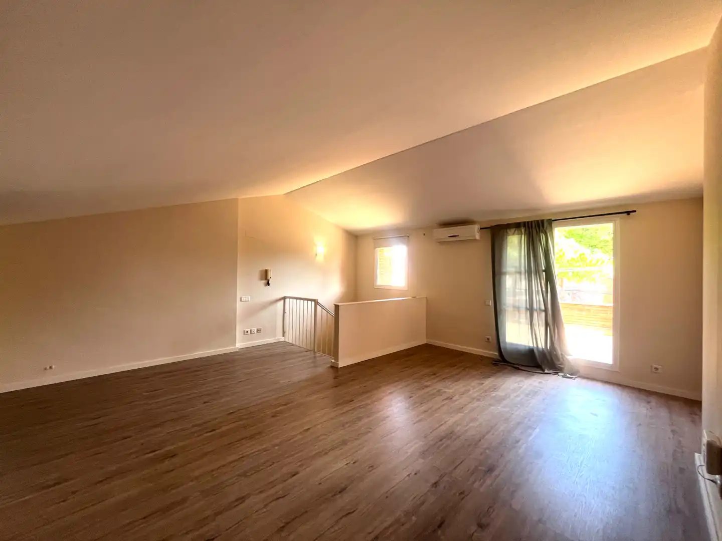 Einfamilien-Reihenhaus zur Miete in Carrer de l'Ametlla, Gavà Mar