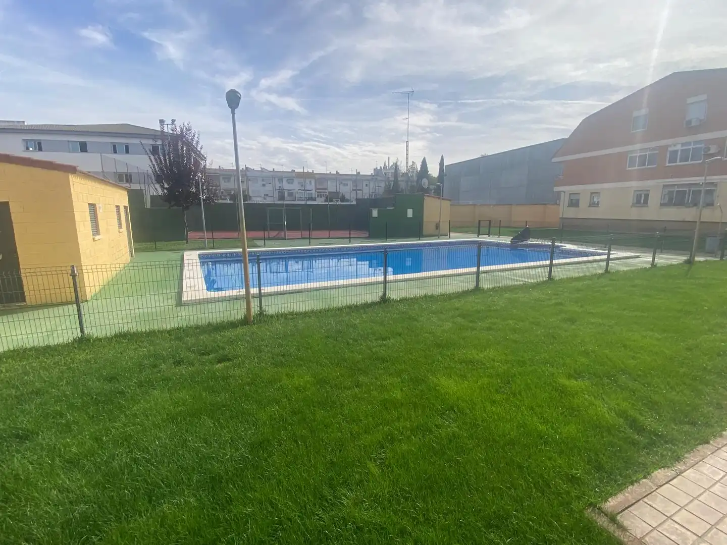 Piscina de Ático en venta en Los Rosales