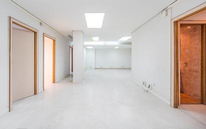 Flat for sale in  Madrid Capital  with Air Conditioner and Heating