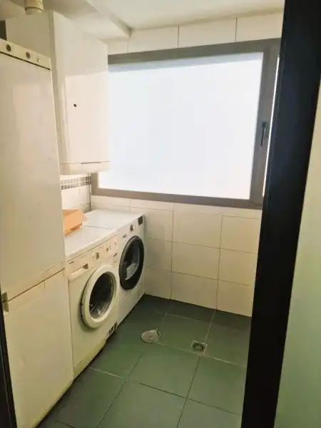 Bathroom of Flat for sale in Madrid  with Air Conditioner, Heating and Parquet flooring