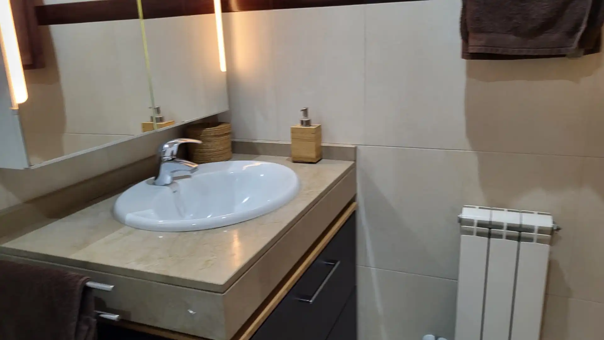 Baño de Piso en venta en Cerdanyola del Vallès con Aire acondicionado, Calefacción y Parquet