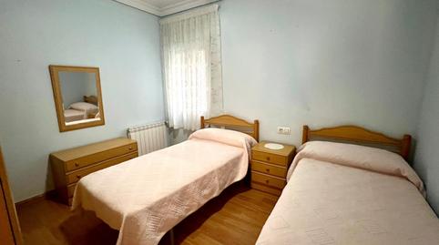 Foto 5 de Pis de lloguer a Calle Calle Manuel Revilla Castán, Miralvalle - Av. Virgen del Puerto - La Data, Plasencia