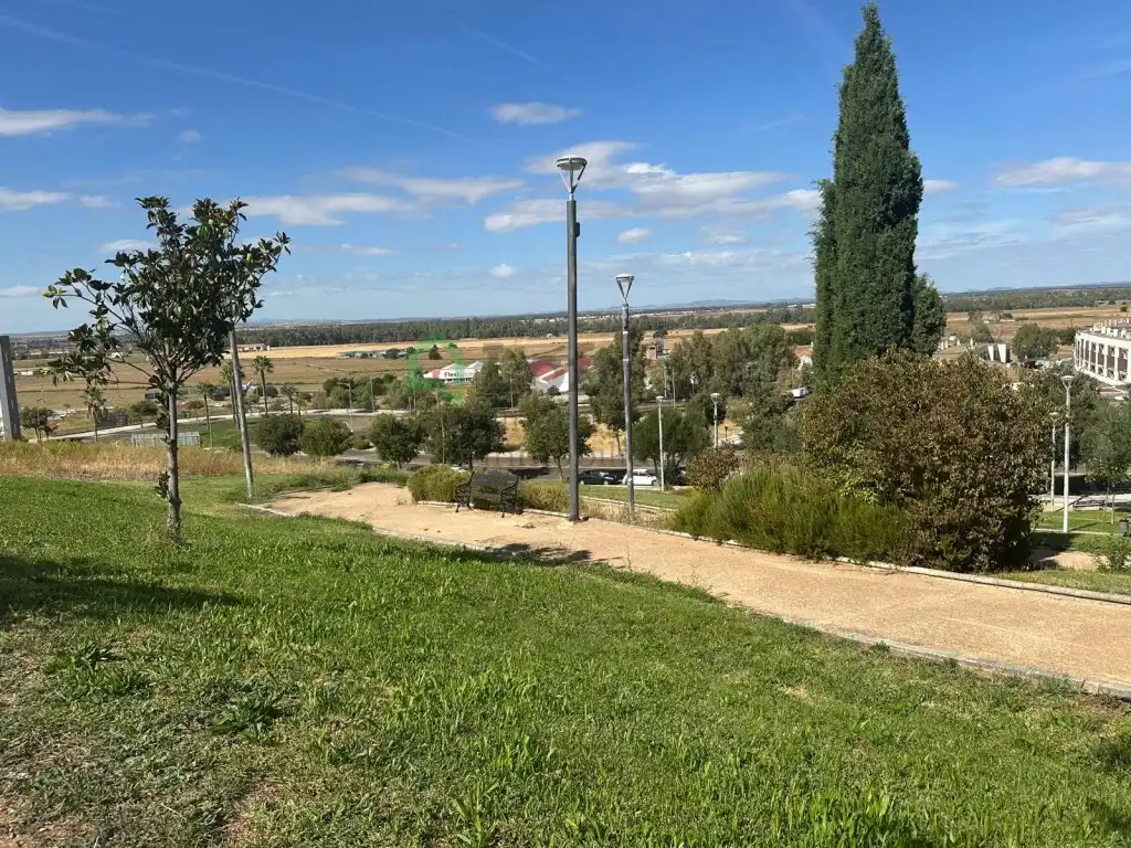 Flat for sale in Carretera de Sevilla - Los Montitos