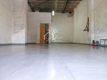 Local comercial de lloguer a A Gándara