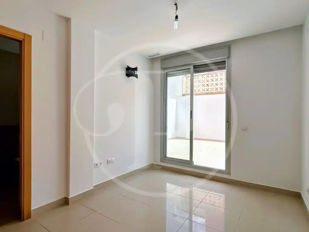Flat for sale in Montserrat  with Air Conditioner, Heating and Terrace