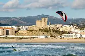 Vista exterior de Casa o xalet en venda en Tarifa amb Jardí privat, Moblat i TV