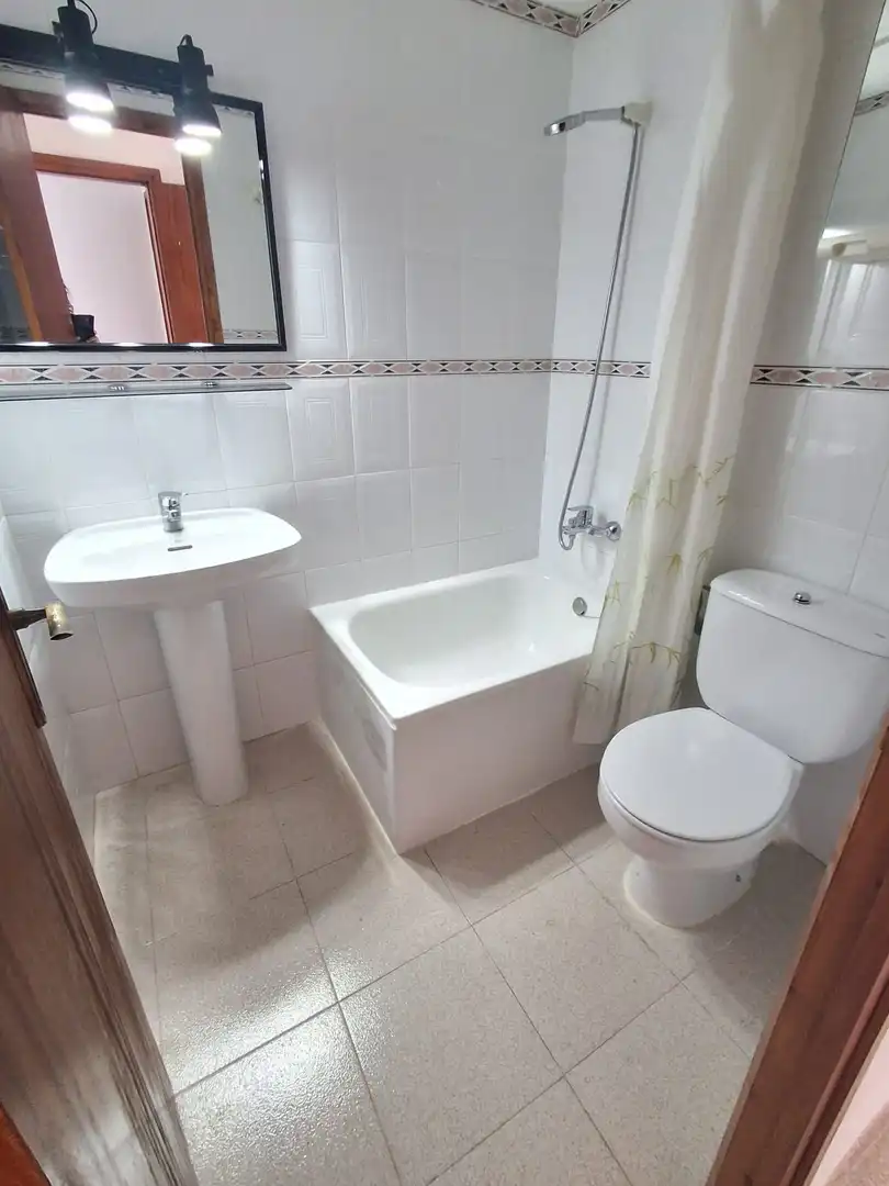 Bany de Casa o xalet de lloguer en Lloret de Mar amb Calefacció, Jardí privat i Piscina
