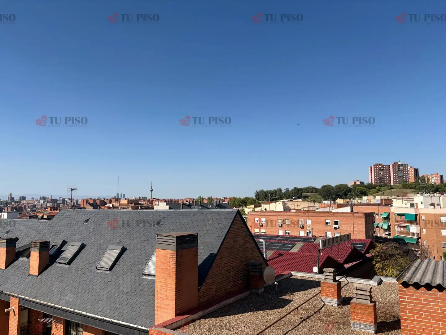 Terrassa de Pis en venda en Madrid amb Aire condicionat