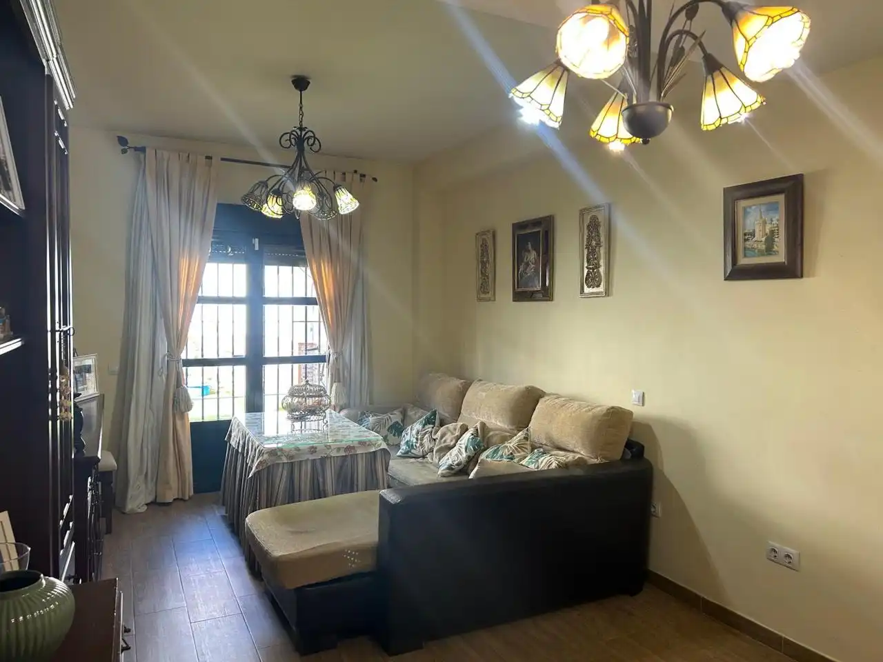 Sala d'estar de Casa o xalet en venda en Dos Hermanas amb Aire condicionat, Calefacció i Terrassa