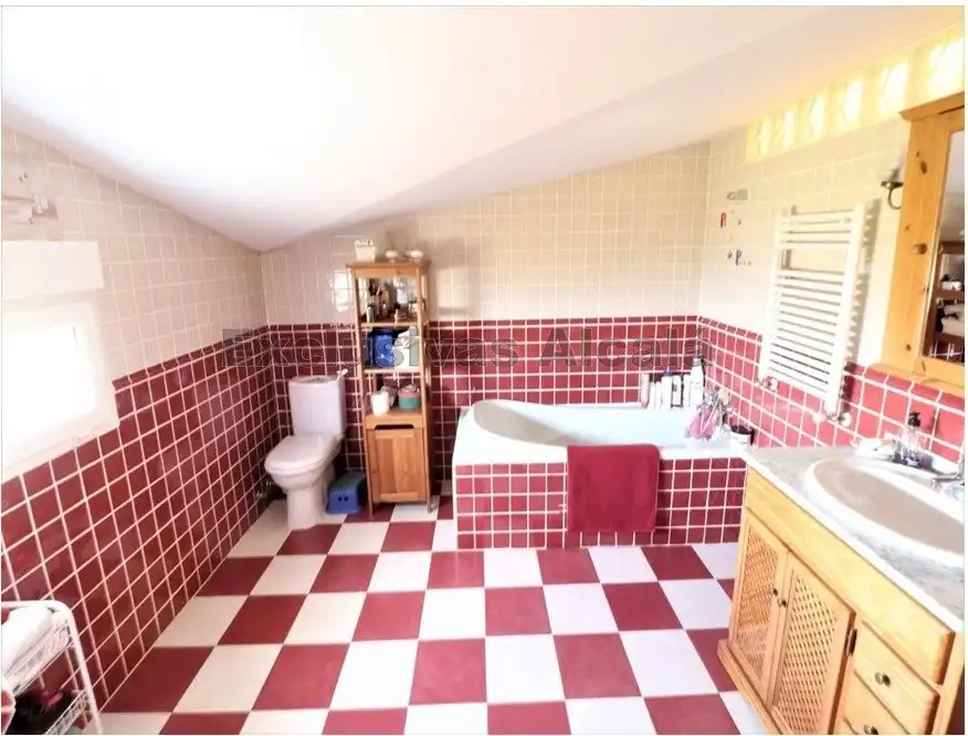 Baño de Casa o chalet en venta en Villalbilla con Aire acondicionado, Calefacción y Jardín privado