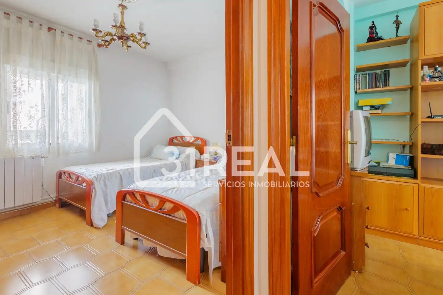 Habitación de Piso en venta en Madrid con Calefacción y Terraza