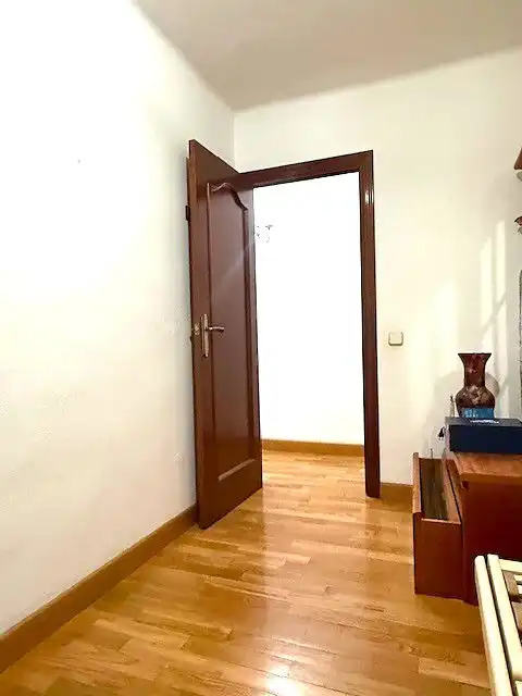 Wohnung zum Verkauf in Sant Boi de Llobregat mit Klimaanlage, Heizung und Parkett