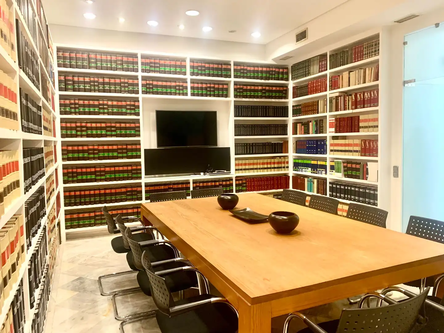 Office for rent in Madrid  with Heating and Balcony