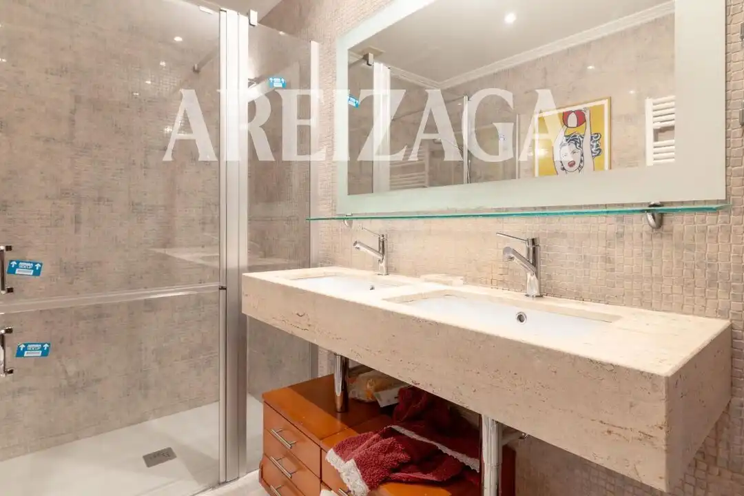 Piso con terraza en venta en Calle Zubieta, imagen 48