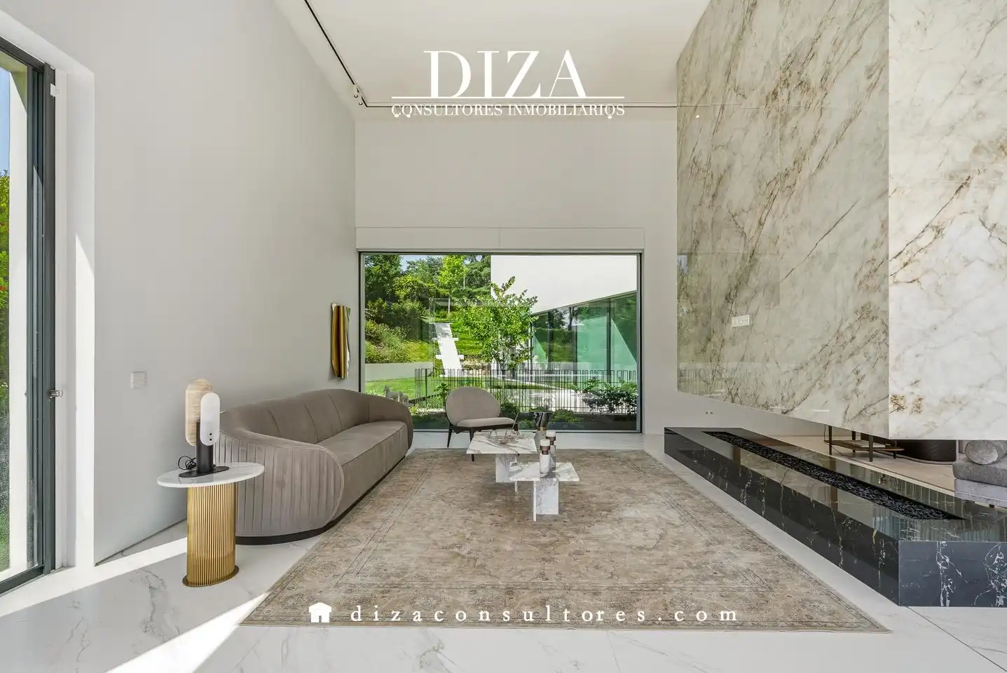 Sala de estar de Casa o chalet en venta en Pozuelo de Alarcón con Aire acondicionado, Calefacción y Jardín privado