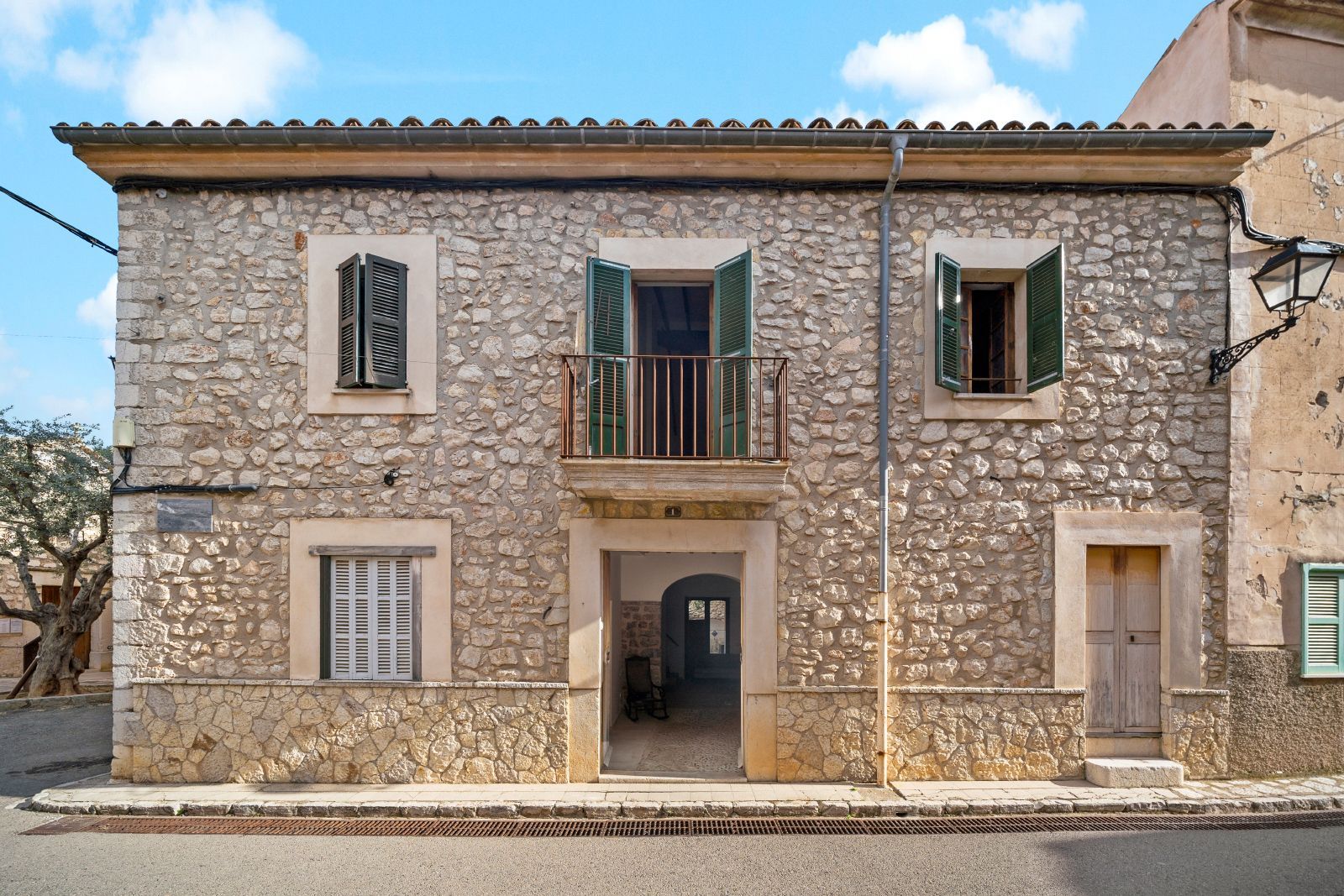 Exterior view of Single-family semi-detached for sale in Selva  with Air Conditioner, Heating and Terrace