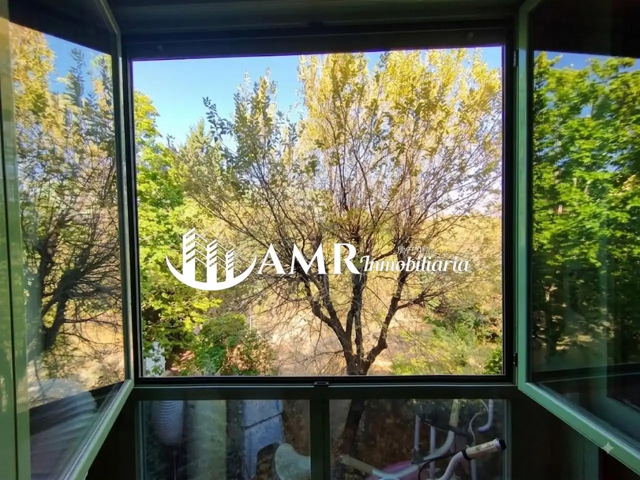 Flat for sale in Leganés  with Air Conditioner, Heating and Furnished