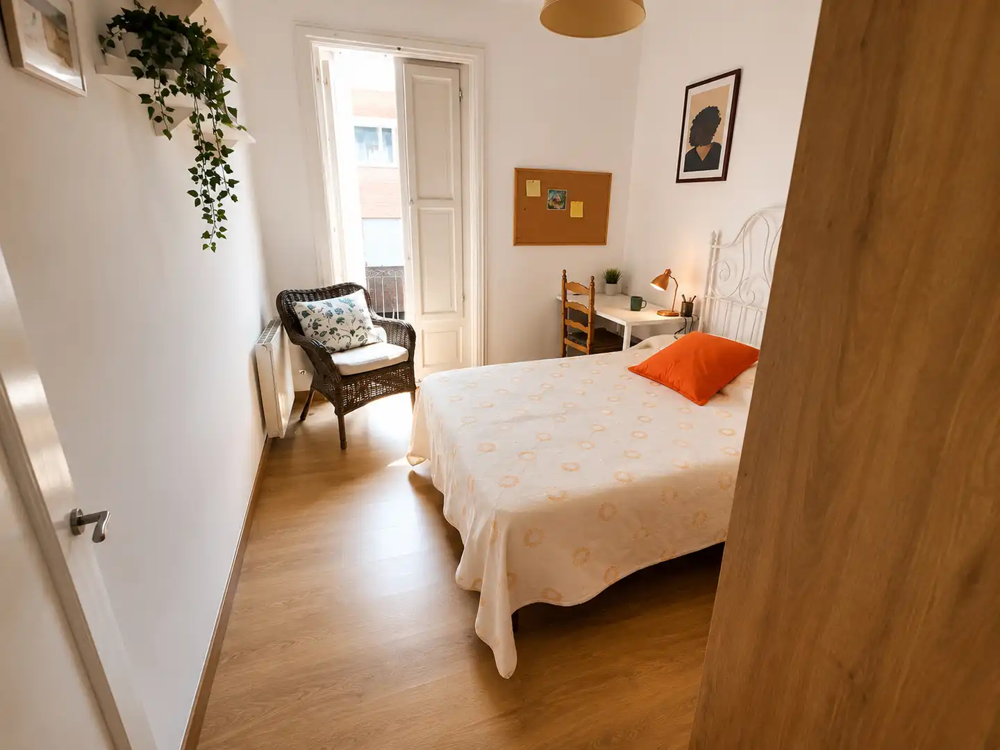 Schlafzimmer von Wohnung zur Miete in Santander mit Möbliert und Ofen
