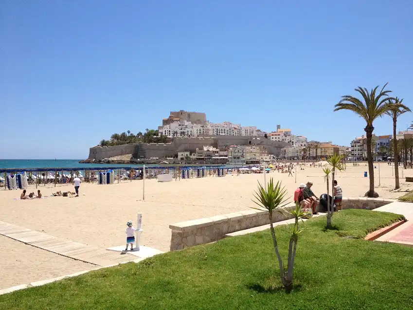 Außenansicht von Wohnungen zur Miete in Peñíscola / Peníscola mit Terrasse, Möbliert und Ofen