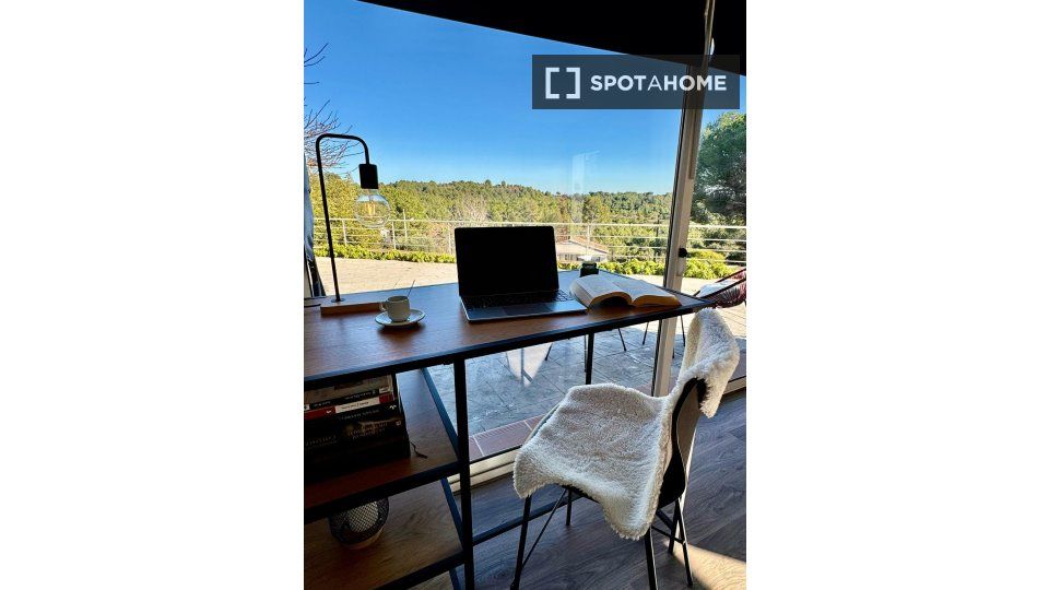 Vista exterior de Piso de alquiler en Rubí con Aire acondicionado, Calefacción y Amueblado