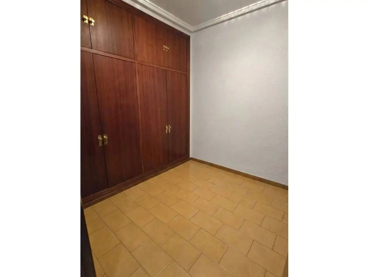 Habitación de Apartamento en venta en Valencia con Aire acondicionado y Calefacción