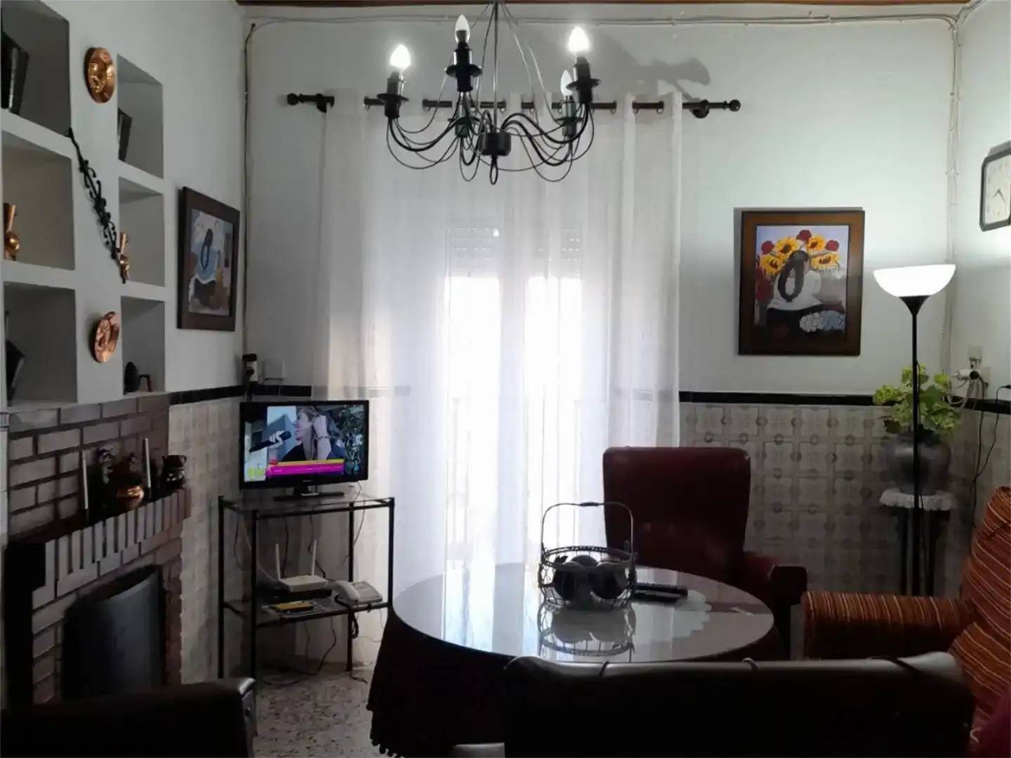 Wohnzimmer von Erdgeschoss zur Miete in Encinasola mit Möbliert und Balkon