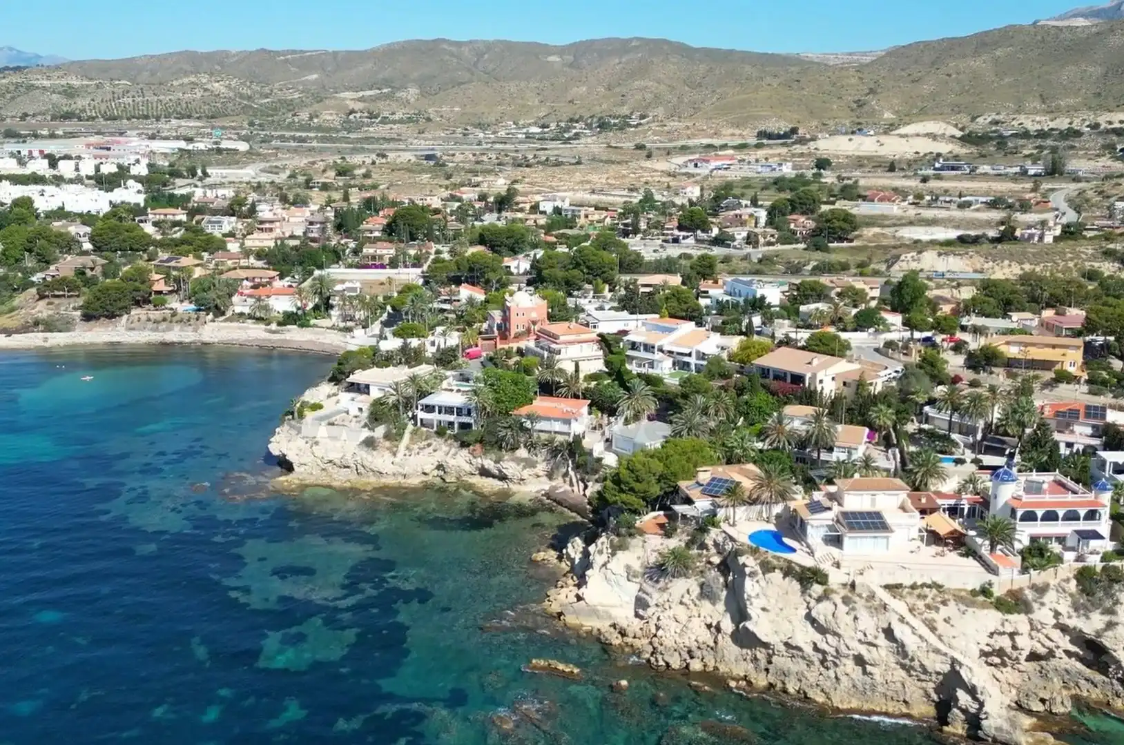 Außenansicht von Haus oder Chalet zum Verkauf in El Campello mit Klimaanlage, Privatgarten und Terrasse