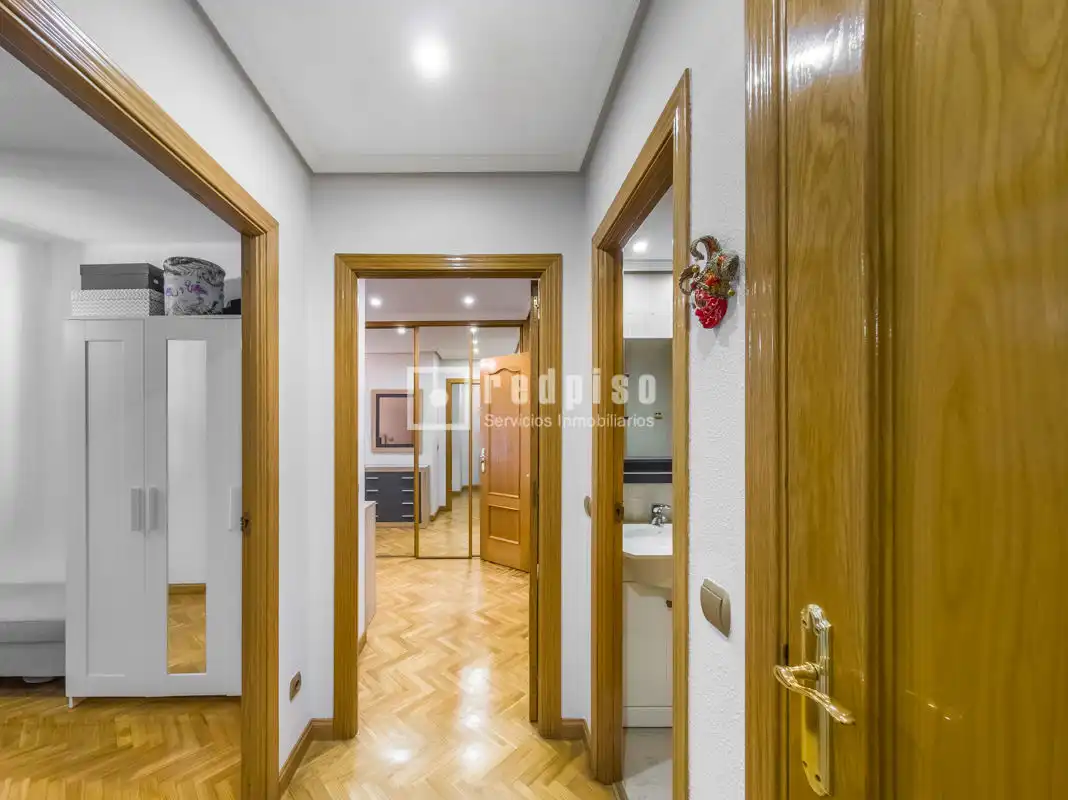 Flat for sale in Alcorcón  with Private garden and Swimming Pool