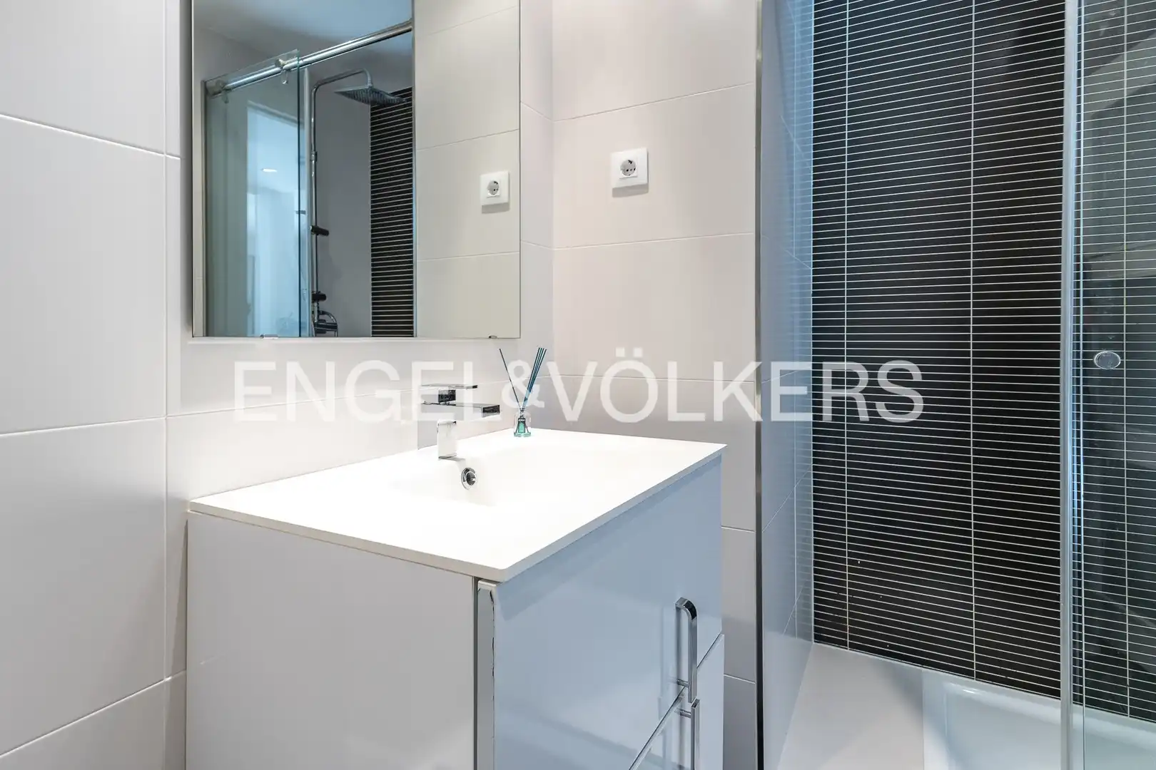 Baño de Piso en venta en Barcelona con Calefacción