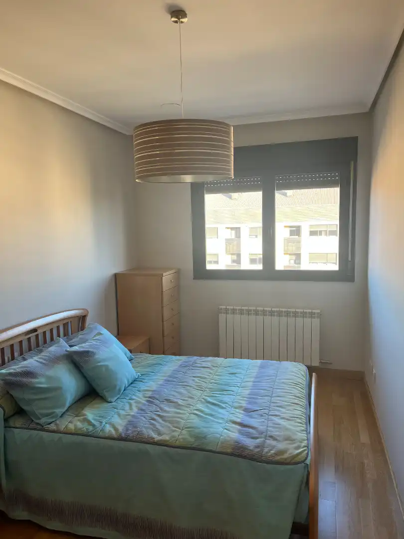Bedroom of Attic for rent in  Logroño  with Air Conditioner, Heating and Parquet flooring